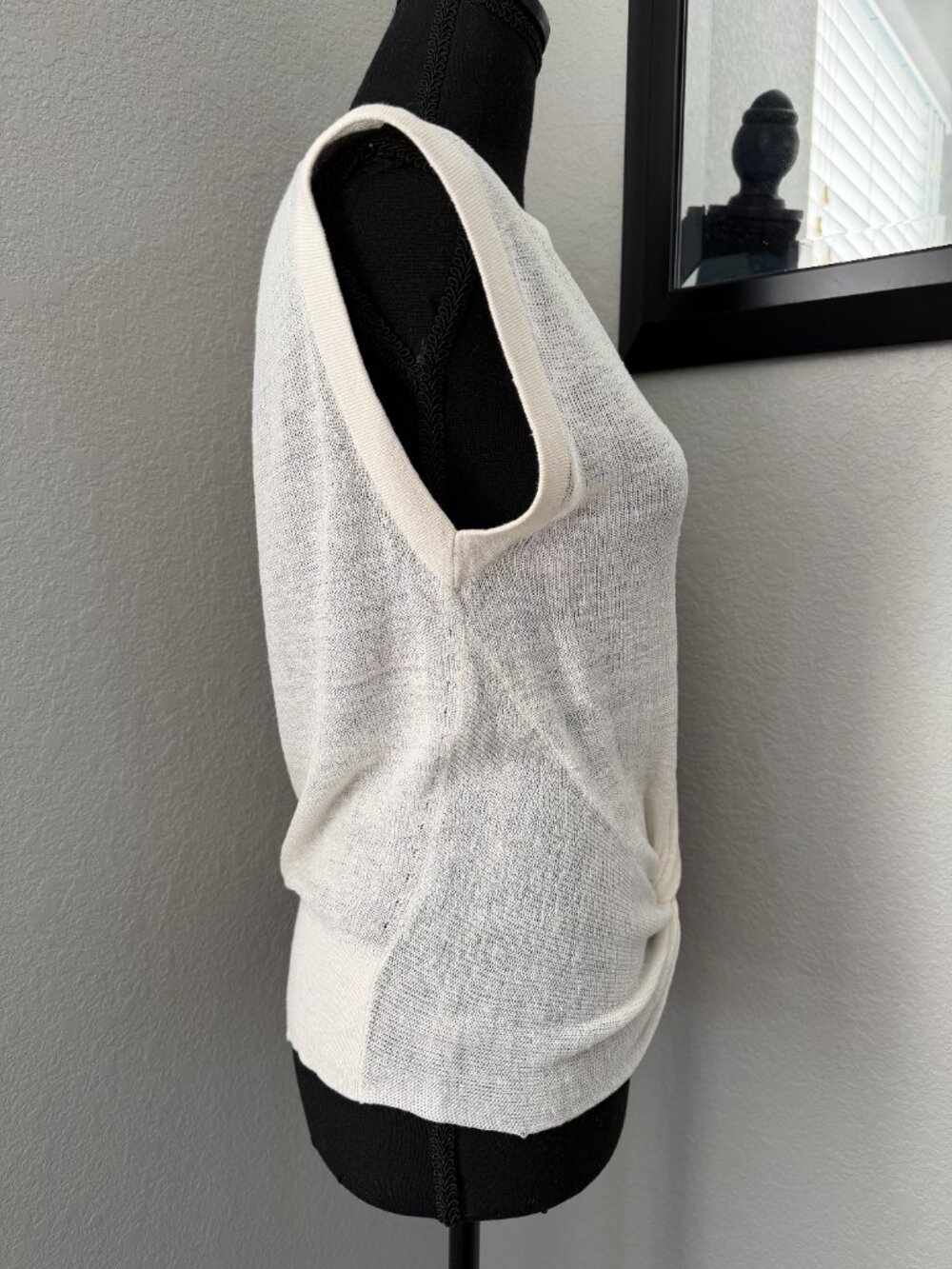 VERONICA BEARD Kellen Twist Front Sleeveless Linen Sweater Ivory Medium - Picture 8 of 12